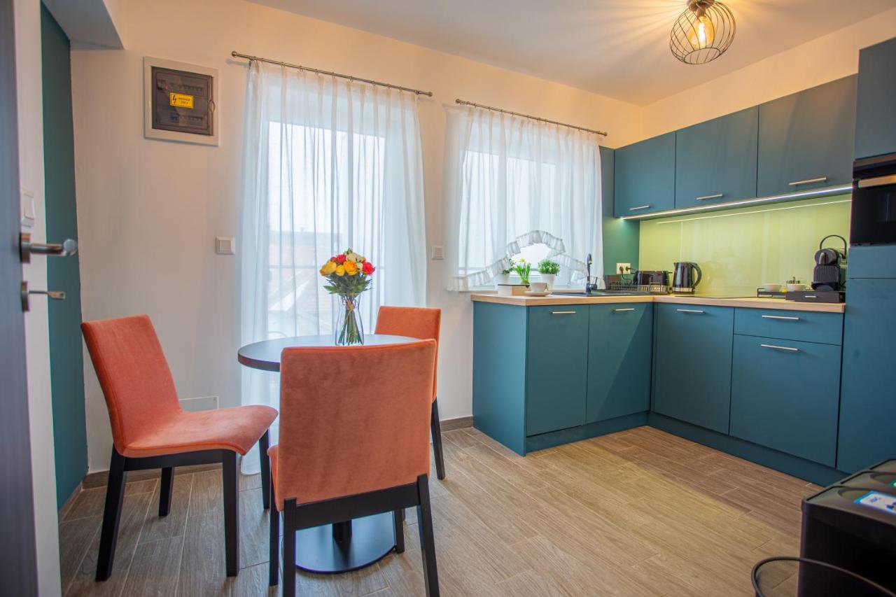 Viktoria Apartman Gyula Εξωτερικό φωτογραφία