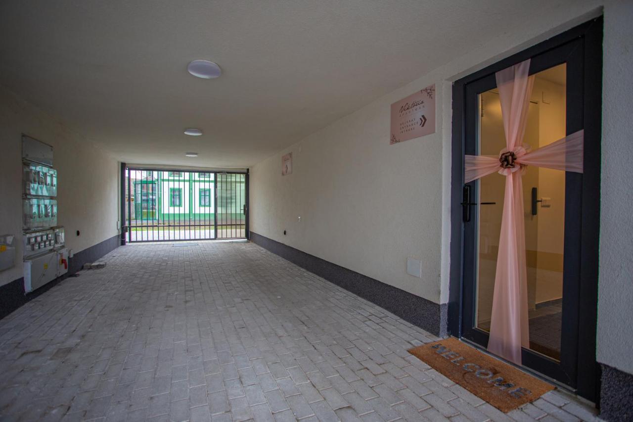 Viktoria Apartman Gyula Εξωτερικό φωτογραφία